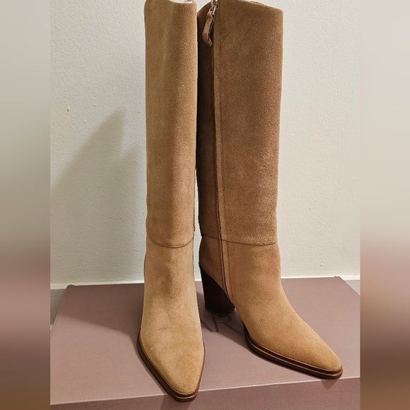 New SARTO By Franco Sarto Tan Heeled Boots - Picture 4 of 7